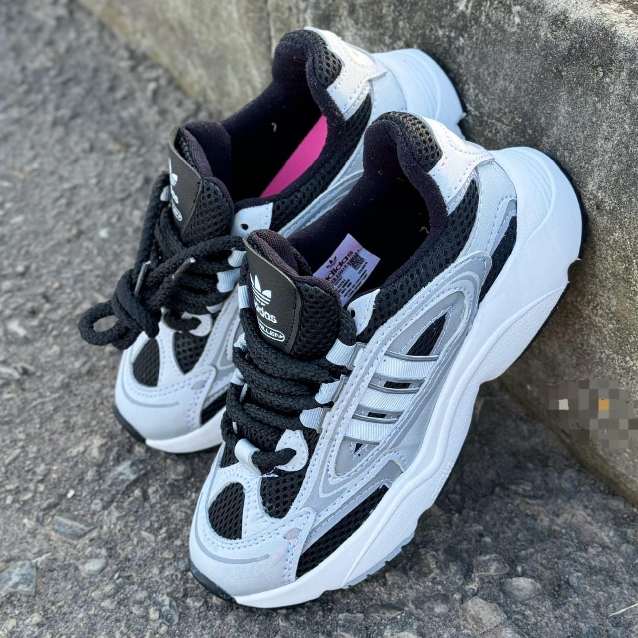 ADIDAS OZMILLEN