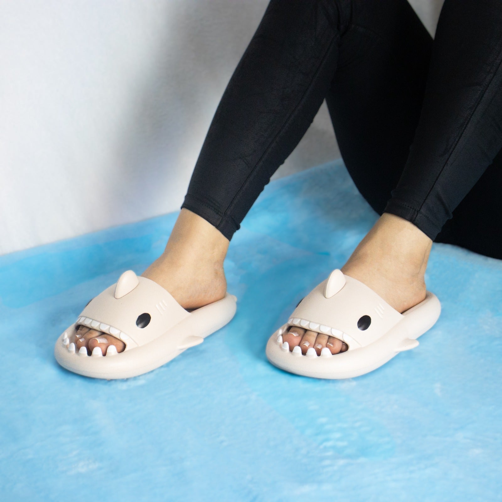 Pantuflas Sharkys Dama Cómodas De Moda
