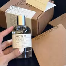 2 UNIDADES DE SANTAL 33 + 1 PERFUMERO